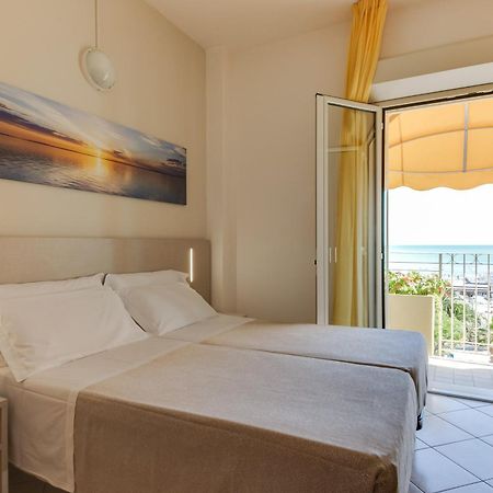 Savoia Hotel ミザーノ・アドリアーティコ エクステリア 写真