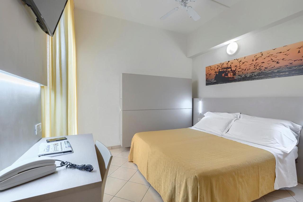 Savoia Hotel ミザーノ・アドリアーティコ エクステリア 写真