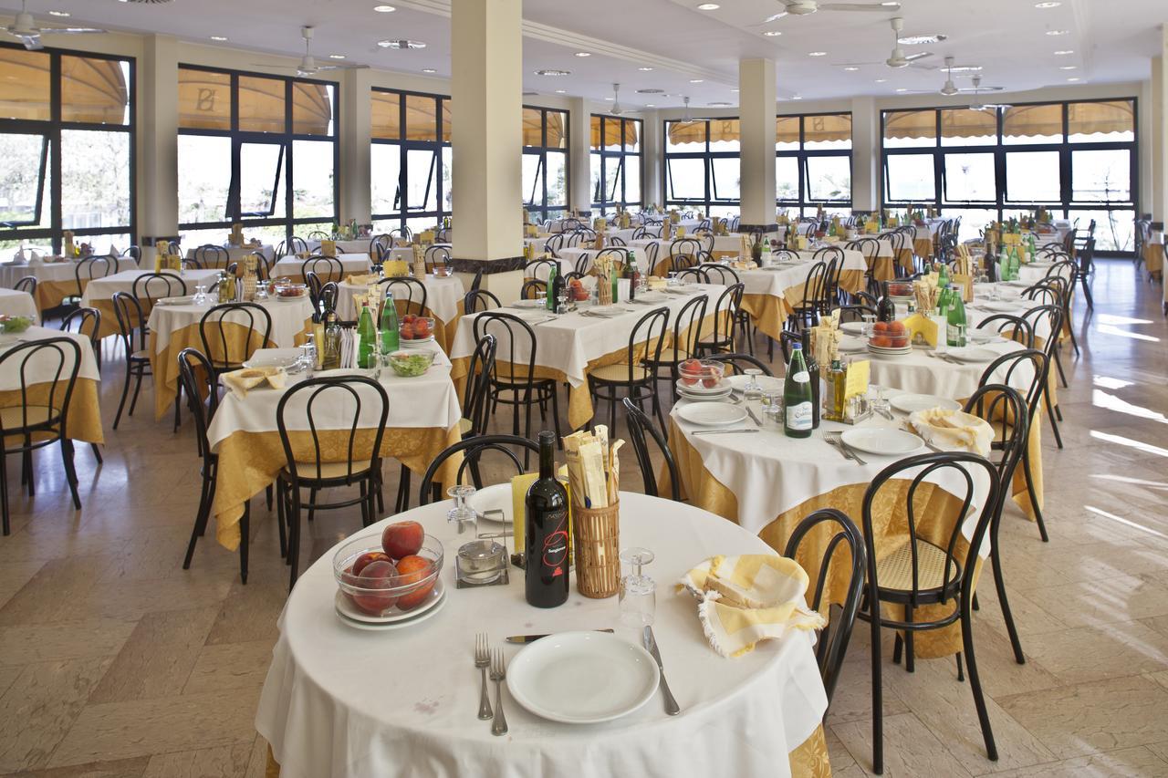 Savoia Hotel ミザーノ・アドリアーティコ エクステリア 写真